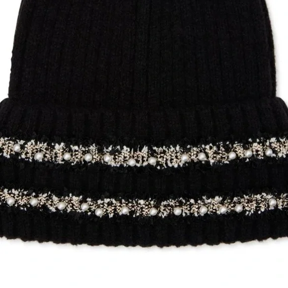 TIME AND TRU  like new Black Knit Beanie with Faux Fur Pom with pearls - Picture 3 of 4